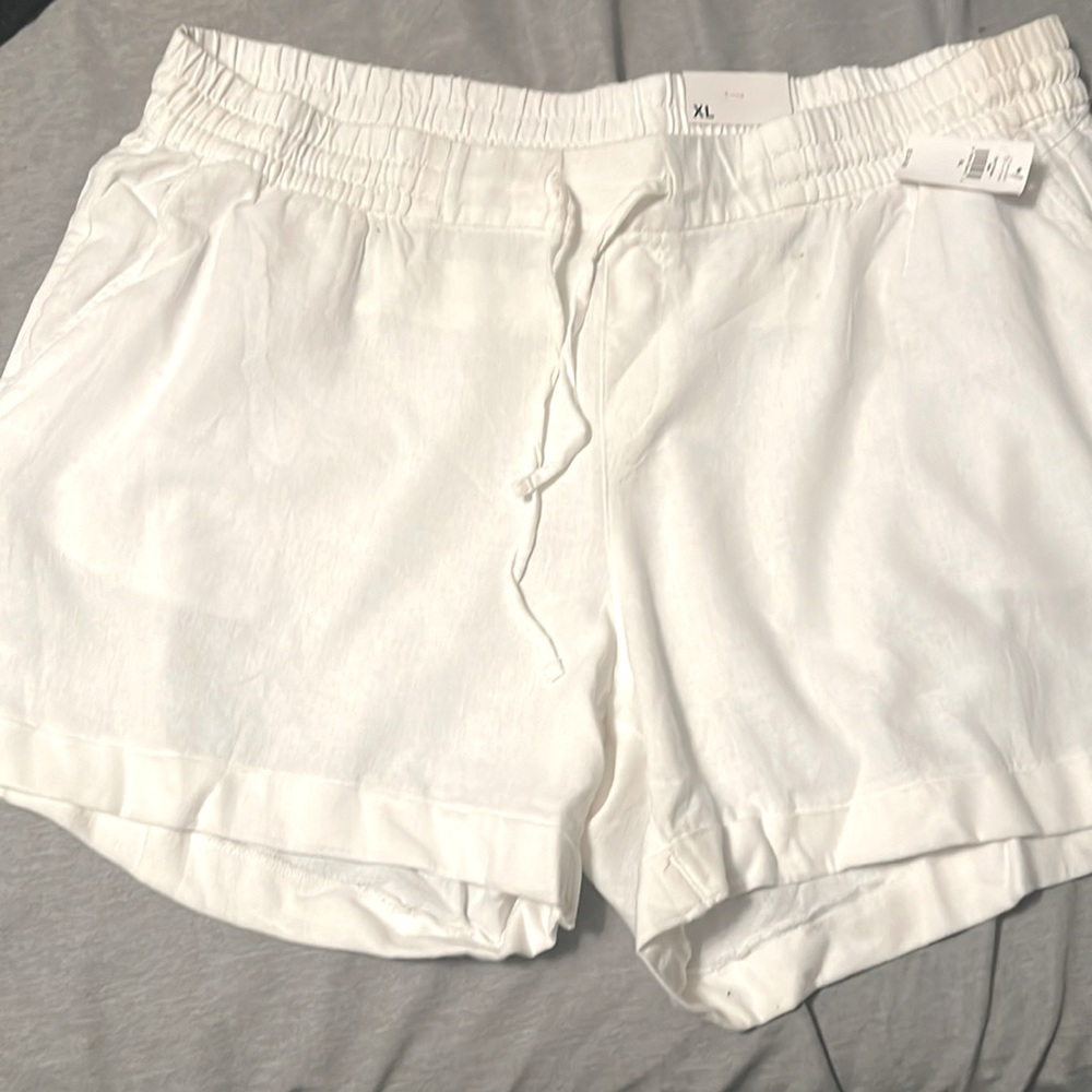 Never Worn Old Navy shorts